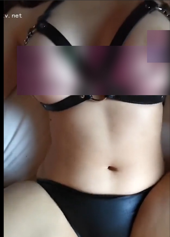 推特W湿姐连袜推车两弹6.45G绝赞