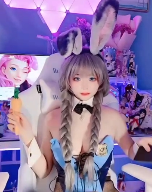 抖音佳佳拖把性感合集5.8g88部湿身诱惑