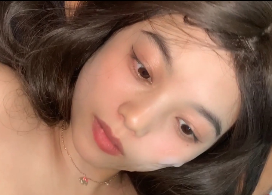 出租房艺术生情侣私密视频13部16G优质身材