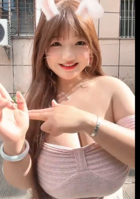 抖音肉丸纯欲风合集9V294.6MB太顶了