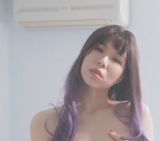 某传媒蜜桃系列5V深夜剧场1.9G日本留学生の绝赞收录