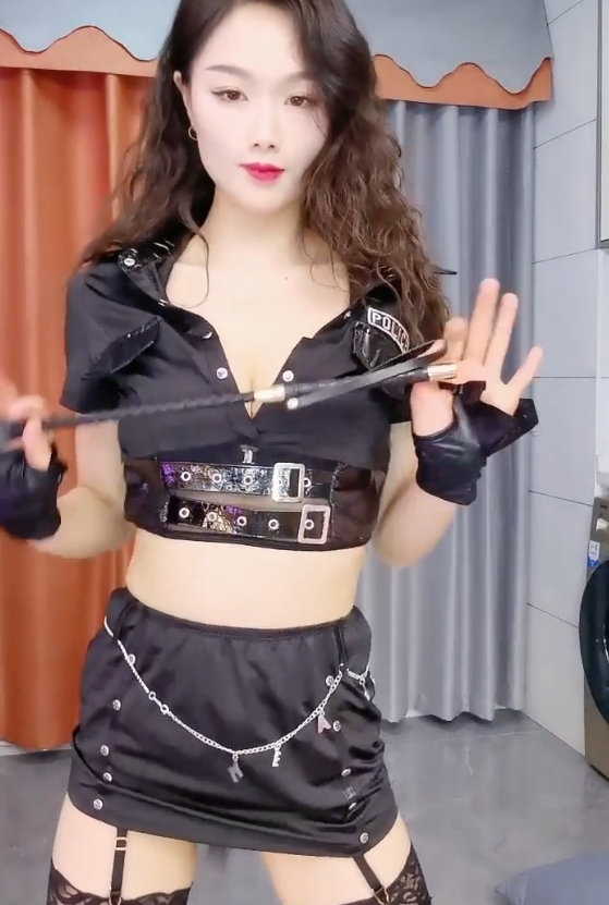 小糖糖一字马舞蹈视频合集271部340.5G超强柔韧度