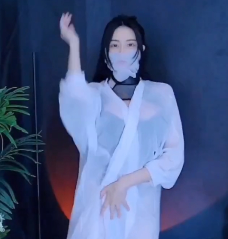 白妖妖44G有尺度276部推特超火爆合集极致诱惑