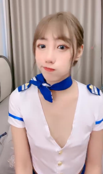 小怡国服少女反差视频50部32.9G太顶了