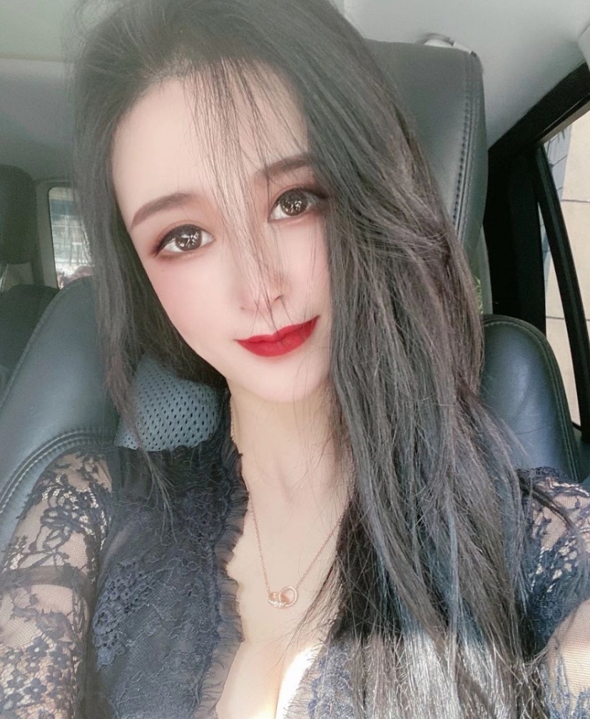 蔓CC空姐私房1.86G服装御姐优质展示