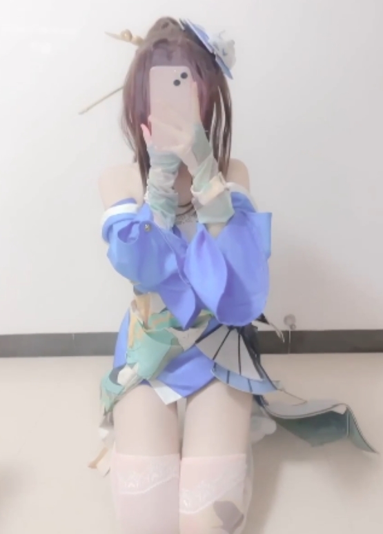 抖音小灵酱性感13部反差小妹子3.8G火爆