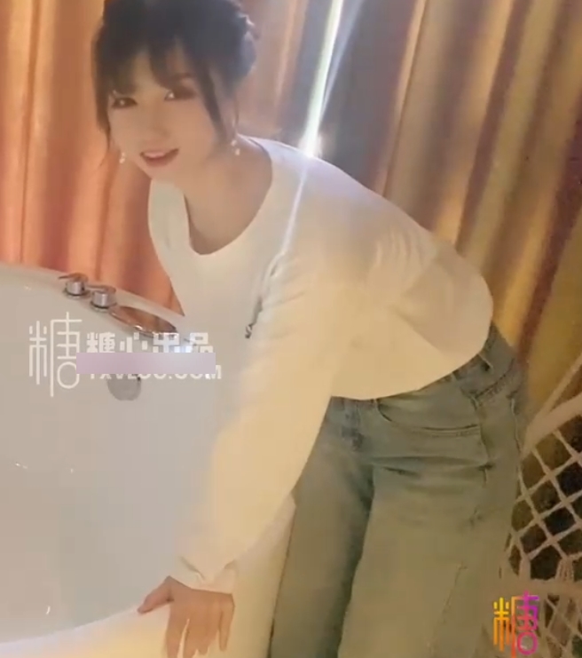 51部36G糖心小桃酱私房作品超对味