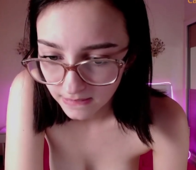 超勾人甜美眼镜妹Queen_kitty94部私房合集54.5G