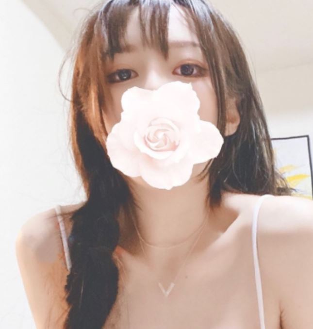 知一妹妹绝美露脸福利姬合集130V1100P2.07G太惹火
