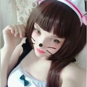 表妹小姨子嫂子大乱炖家庭团建实录1V3.32G真实劲爆